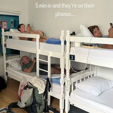 אכסניה Miran מוסטר