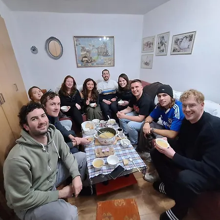 Miran אכסניה *